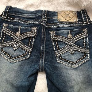 Miss me Cuffed capri pants!